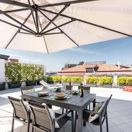Terrazza San Ferdinando, Apartament Neapol