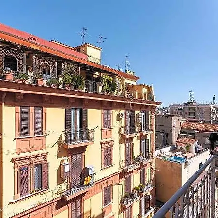 Terrazza San Ferdinando, Apartment Neapel