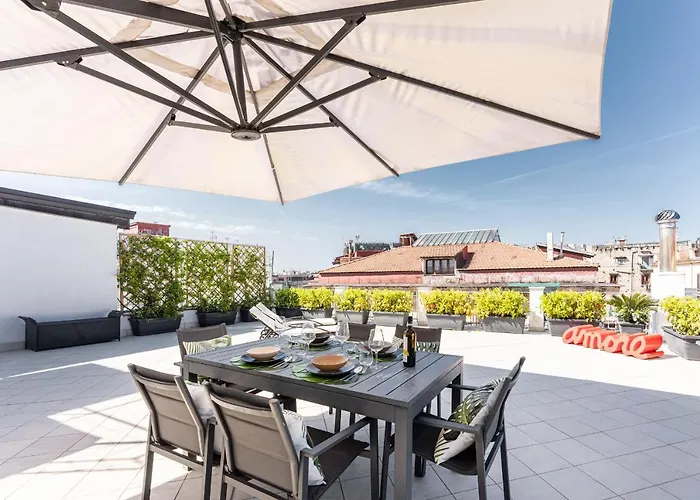 Terrazza San Ferdinando, 公寓 那不勒斯